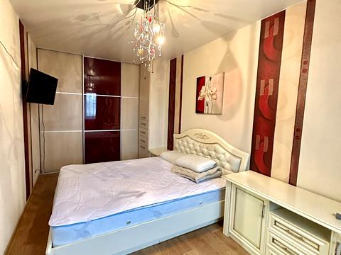 квартира за адресою Богдана Хмельницького вул., 17