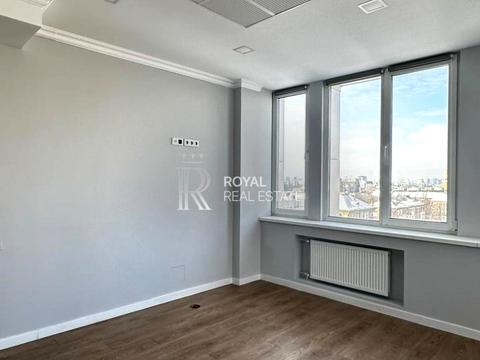 комерційна за адресою Лєскова вул., 9