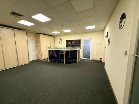 комерційна за адресою Євгена Коновальця вул. (Щорса), 36-Б