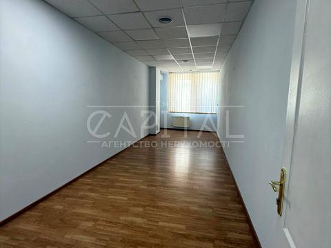 комерційна за адресою Євгена Коновальця вул. (Щорса), 36-Б