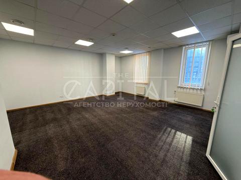 комерційна за адресою Євгена Коновальця вул. (Щорса), 36-Б