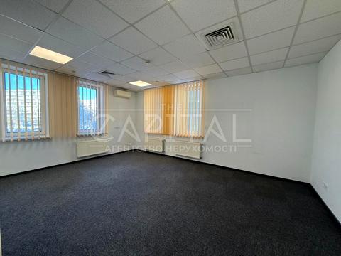 комерційна за адресою Євгена Коновальця вул. (Щорса), 36-Б