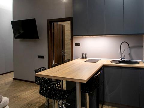 квартира за адресою Богдана Хмельницького вул., 10