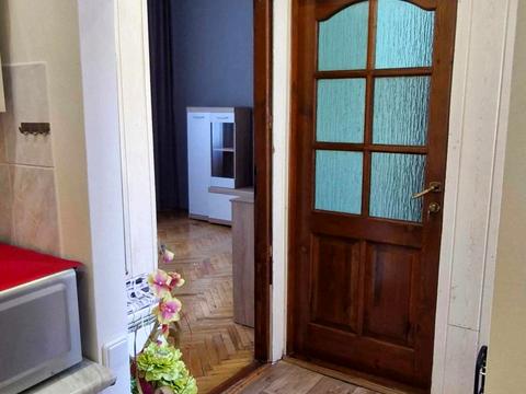 квартира за адресою Академіка Володимира Гнатюка вул. (), 12