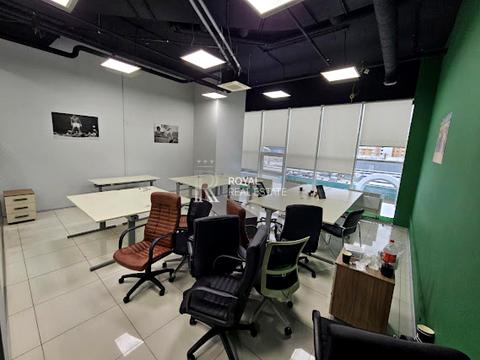 комерційна за адресою Борщагівська вул., 154