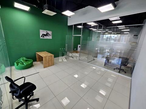 комерційна за адресою Борщагівська вул., 154