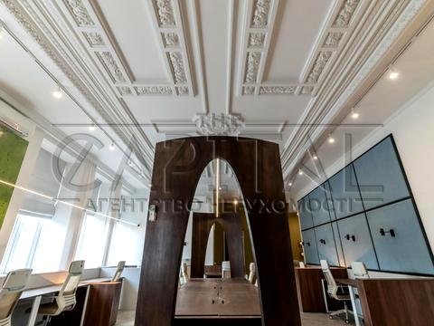 комерційна за адресою Київ, Богдана Хмельницького вул., 32