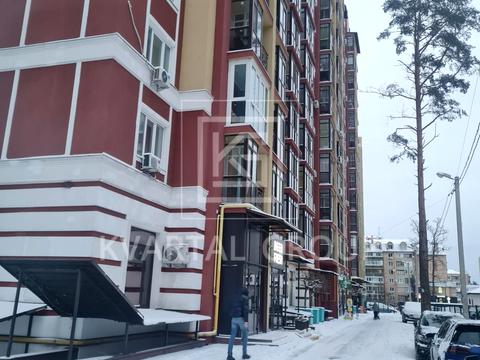 комерційна за адресою Українська вул., 83б к.1-5