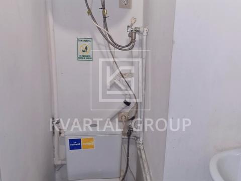 комерційна за адресою Українська вул., 83б к.1-5