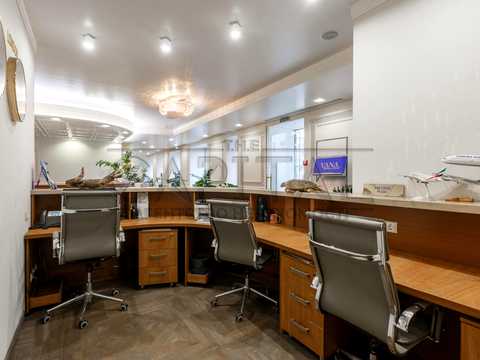 комерційна за адресою Саксаганського вул., 42