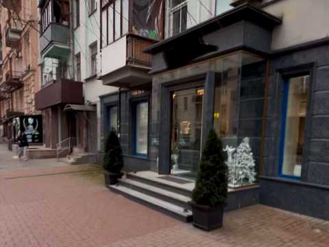 комерційна за адресою Саксаганського вул., 42