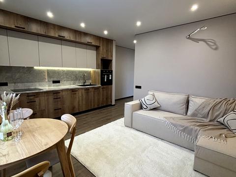 квартира за адресою Виговського вул. (Суворова), 2-Д/4