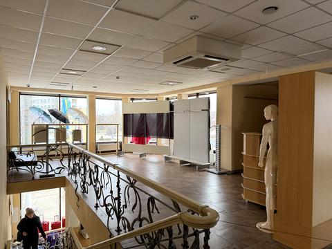 комерційна за адресою Набережна вул., 13