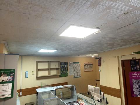 комерційна за адресою Привокзальна вул. (Героїв Сталінграду), 1б