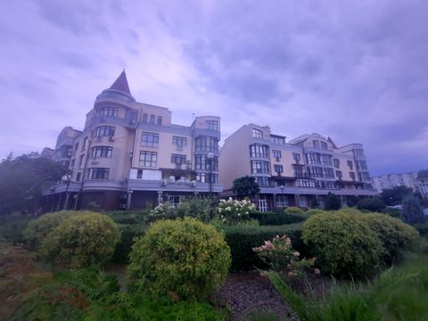 комерційна за адресою Оболонська набережна вул., 11