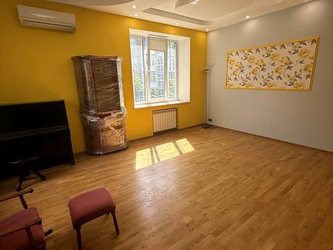 квартира за адресою Лабораторний пров., 24