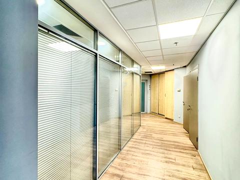 комерційна за адресою Київ, Басейна вул., 5-А