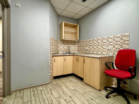 комерційна за адресою Київ, Басейна вул., 5-А