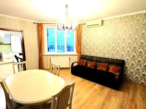 квартира за адресою Почайнинська вул., 25/49