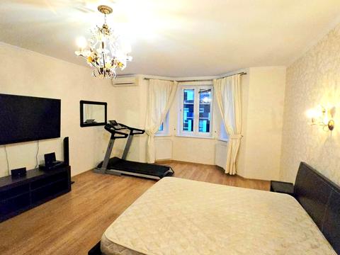 квартира за адресою Почайнинська вул., 25/49