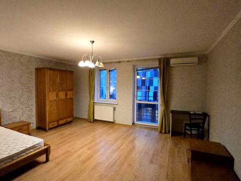 квартира за адресою Почайнинська вул., 25/49