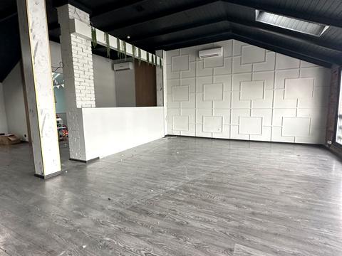 комерційна за адресою Івана Чендея вул., 13