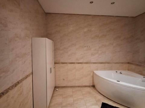 квартира по адресу Науки просп. (Ленина), 45/3 к2