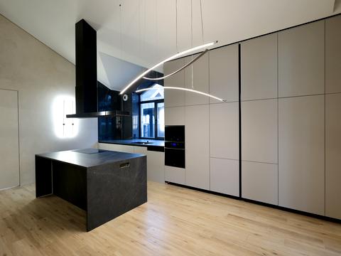 дом по адресу Евгения Коновальца ул.