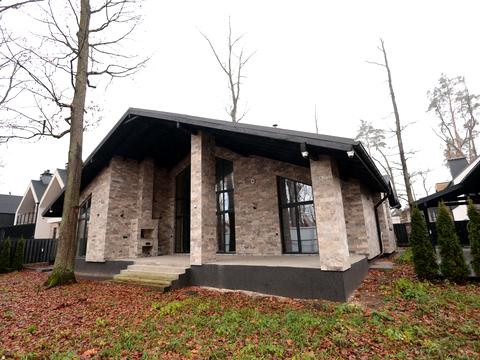 дом по адресу Евгения Коновальца ул.