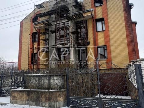 будинок за адресою Посольська