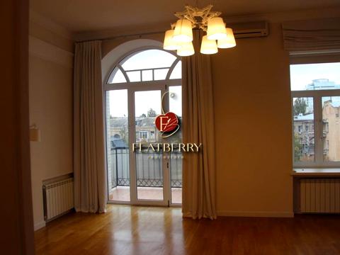 коммерческая по адресу Евгения Чикаленко ул. (Пушкінська), 21