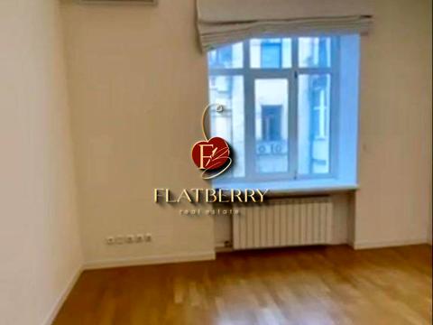 коммерческая по адресу Евгения Чикаленко ул. (Пушкінська), 21