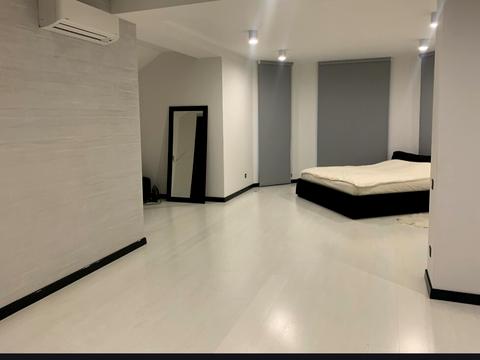 будинок за адресою Степана Бандери вул., 8