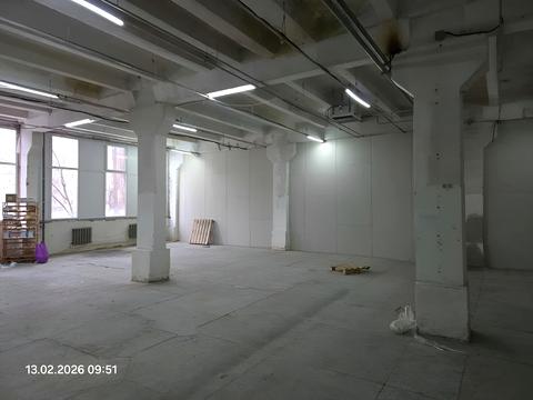 комерційна за адресою Святошинська пл., 28