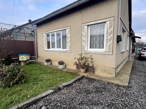 дом по адресу Карпатского