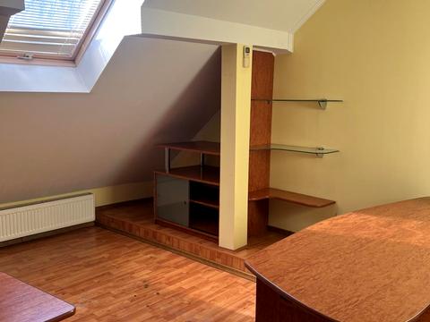 коммерческая по адресу Корятовича пл., 13