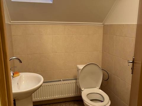 коммерческая по адресу Корятовича пл., 13