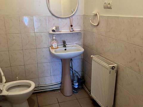 коммерческая по адресу Корятовича пл., 13