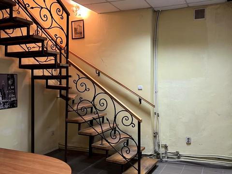 коммерческая по адресу Корятовича пл., 13