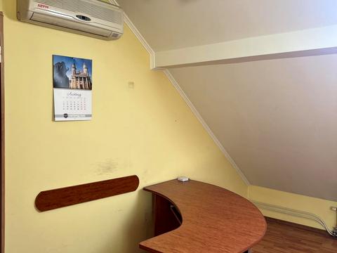 коммерческая по адресу Корятовича пл., 13