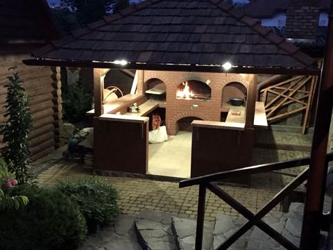 будинок за адресою Дачна