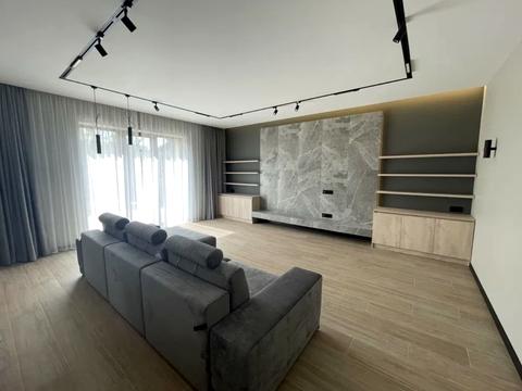 дом по адресу Мира ул.