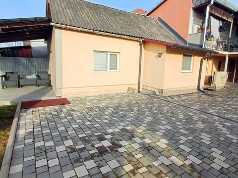 будинок за адресою с. Баранинці, Молодіжна вул.