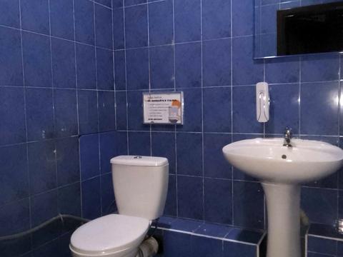 комерційна за адресою Київ, Харківське шосе, 150/15