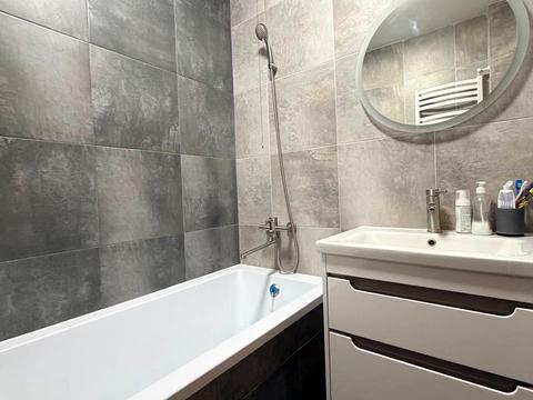 квартира за адресою Петра Калнишевського вул., 1