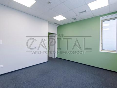 комерційна за адресою Шовковична вул., 42/44