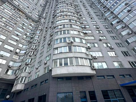 квартира за адресою Михайла Гришка вул., 9