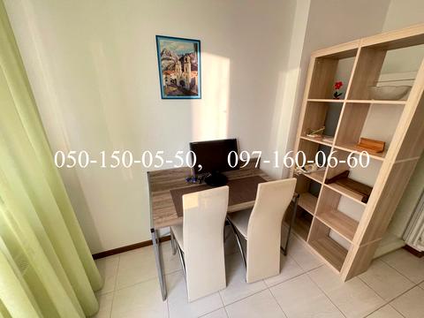 квартира за адресою Сім'ї Кульженків вул. (Петра Дегтяренка), 35