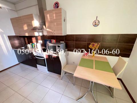 квартира за адресою Сім'ї Кульженків вул. (Петра Дегтяренка), 35