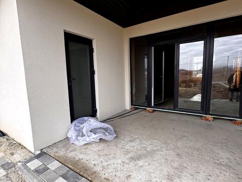 дом по адресу вул. Левка Лук'яненка, 33Б